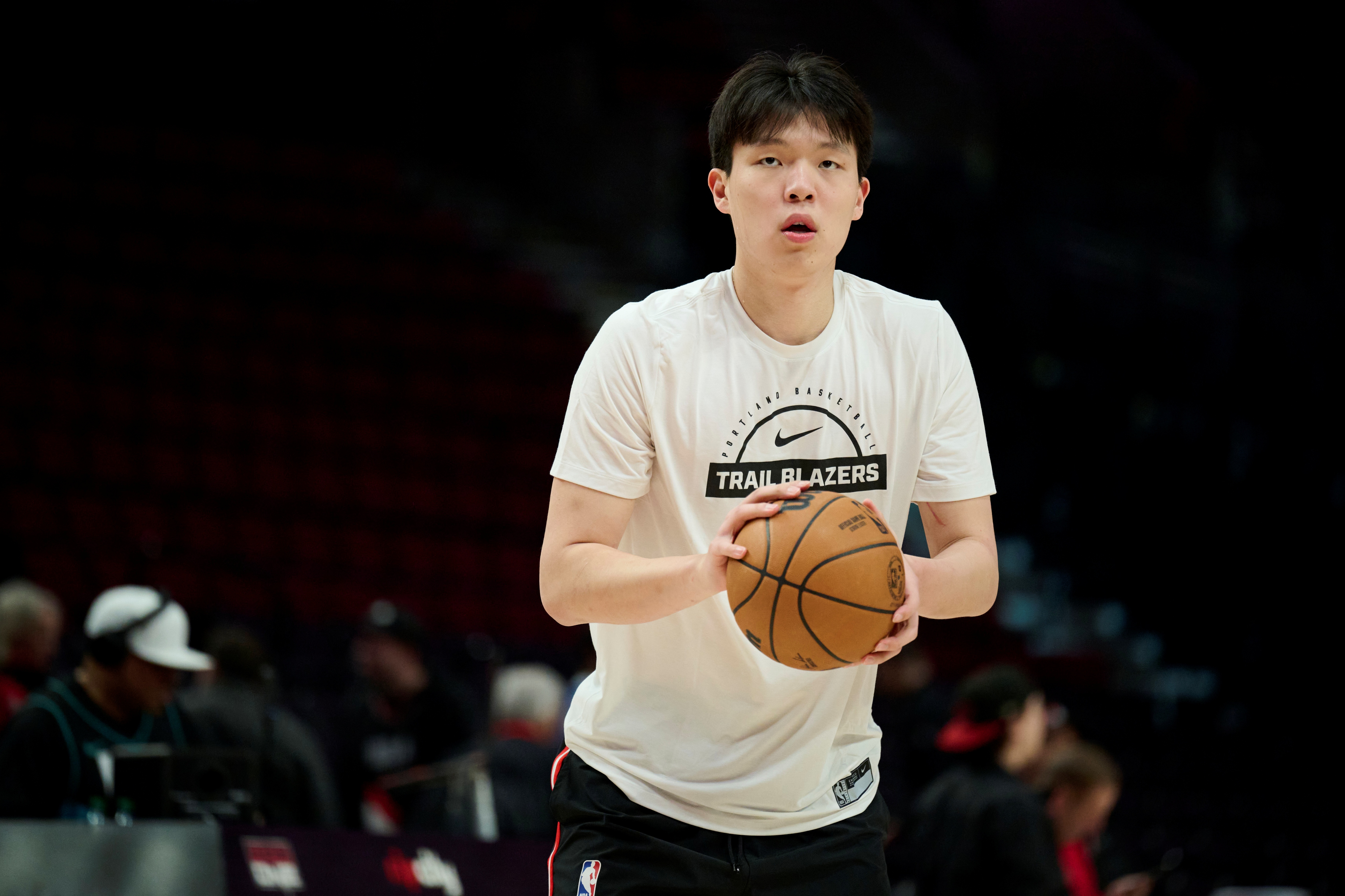 cba新疆vs广厦今晚现场直播