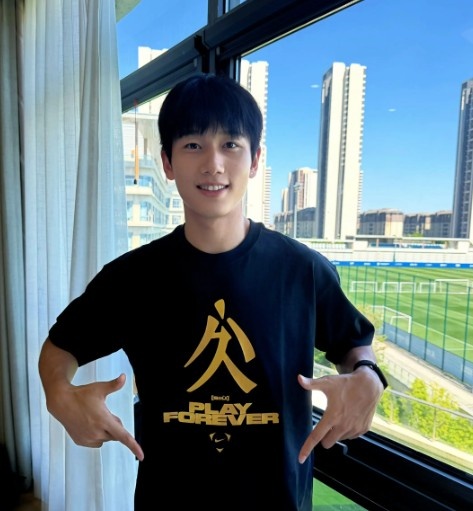 铜梁龙7号向余望:C罗的SIU即选号理由 也是每天想再强点的动力 铜梁龙7号向余望:C罗的SIU即选号理由 也是每天想再强点的动力