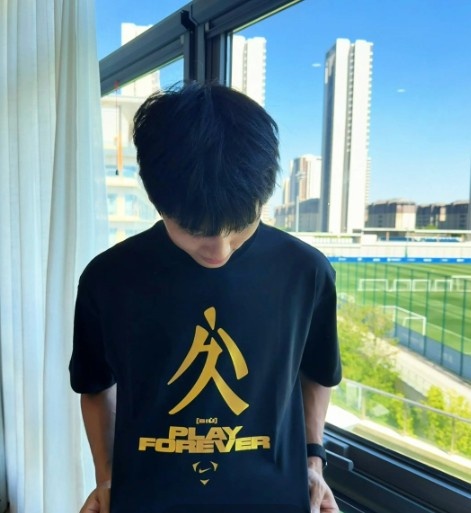 铜梁龙7号向余望:C罗的SIU即选号理由 也是每天想再强点的动力 铜梁龙7号向余望:C罗的SIU即选号理由 也是每天想再强点的动力