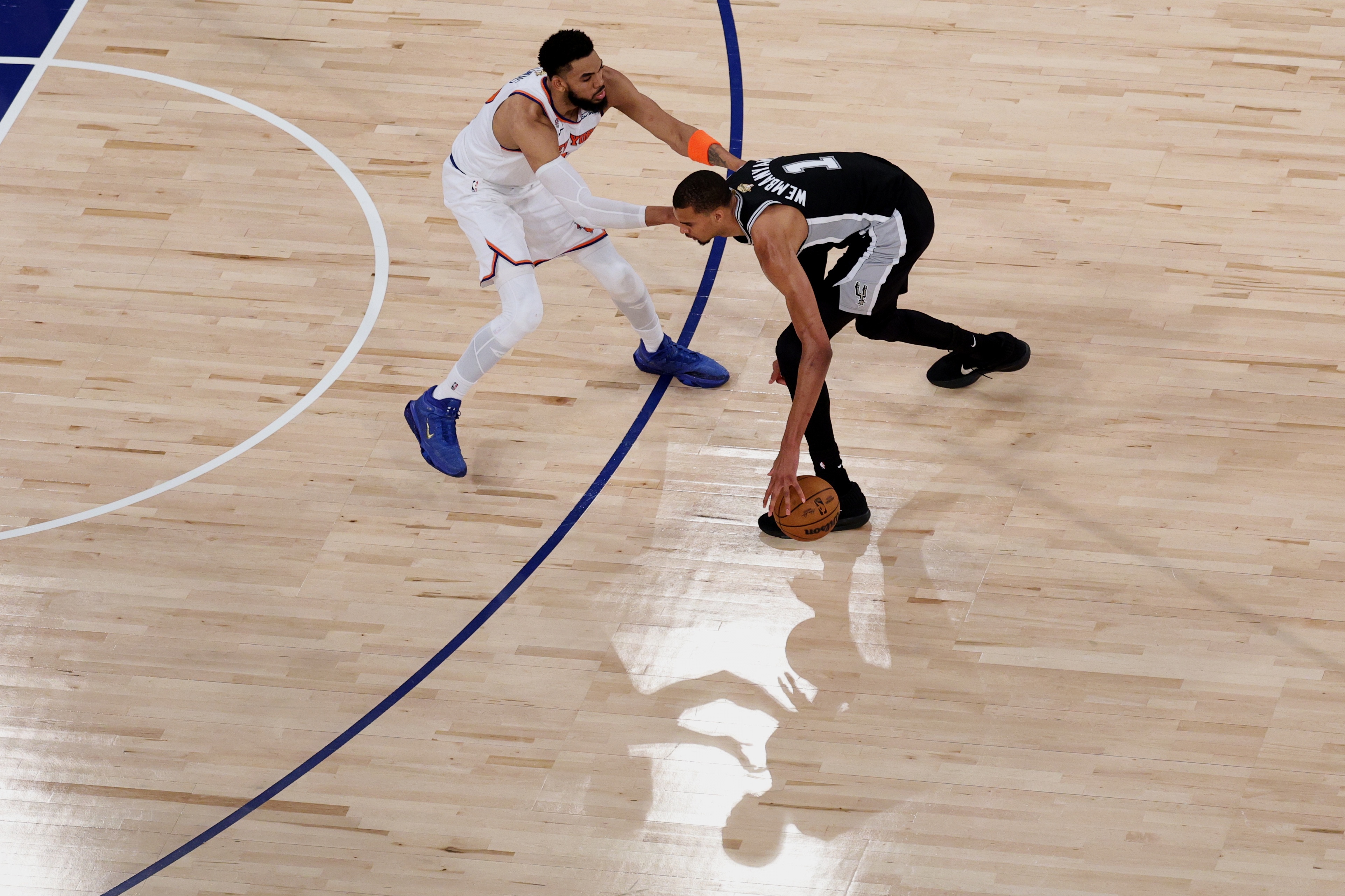 追梦格林:文班亚马应被停赛两场?NBA选择了宽恕
