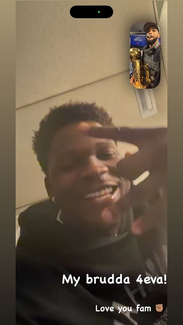 尼克斯4-1灭马刺夺53年首冠 唐斯赛后视频通话爱德华兹