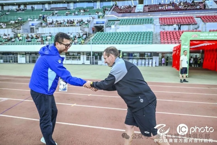中乙榜首战:马冲冲头球定乾坤,厦门飞鹭0-1客负贵州贵阳竞技 中乙榜首战:马冲冲头球定乾坤,厦门飞鹭0-1客负贵州贵阳竞技