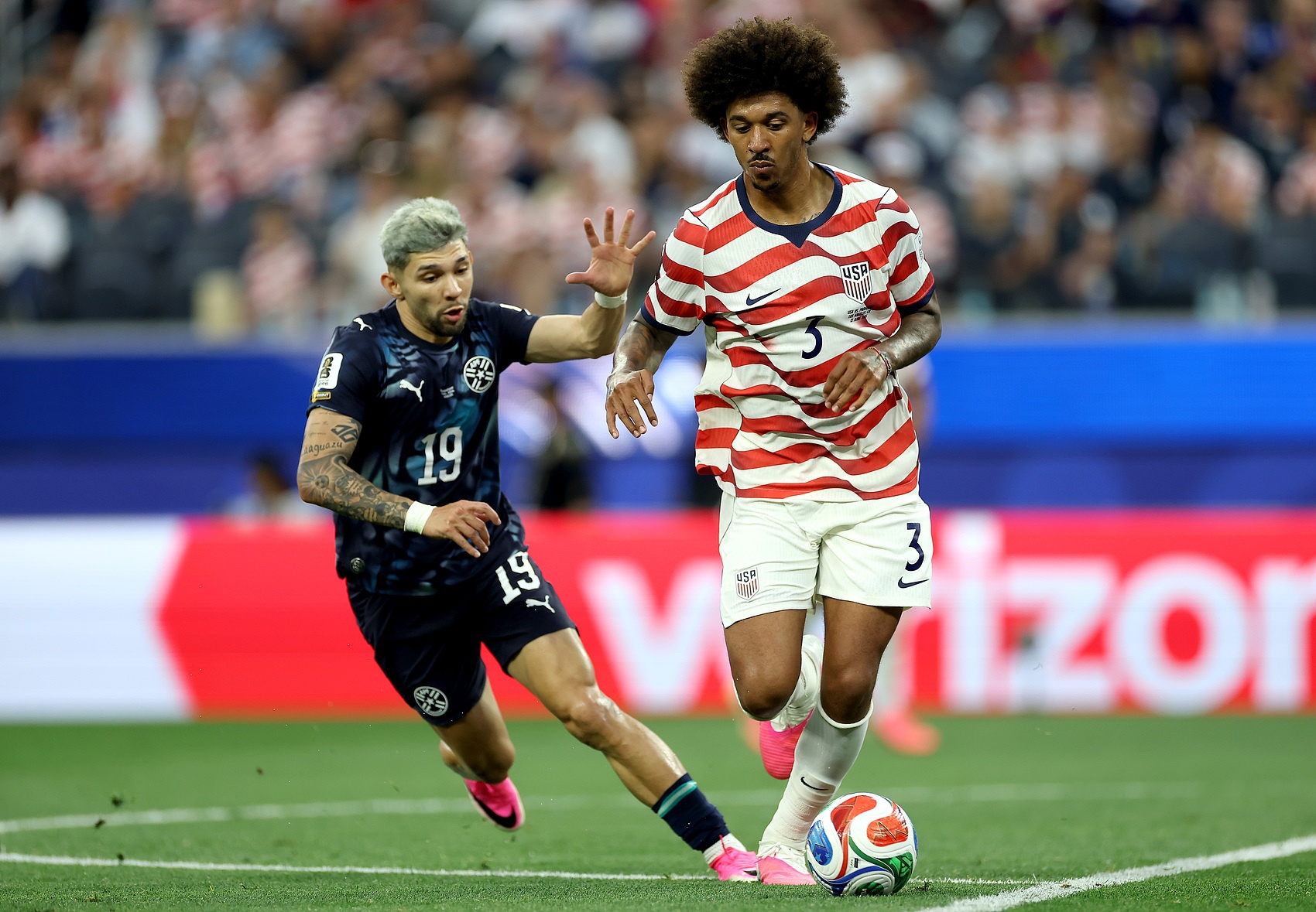 巴洛贡红牌停赛延缓执行 理查兹：一开始以为是AI假新闻