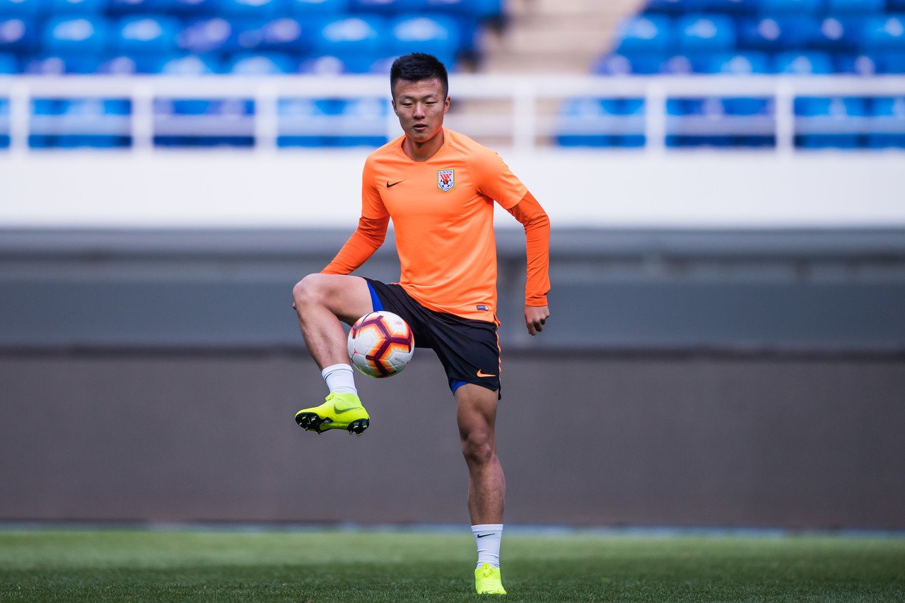 多人转会：张越赴兰州 赵剑非租借深圳 王维朴加盟长春 张晓彬回三镇