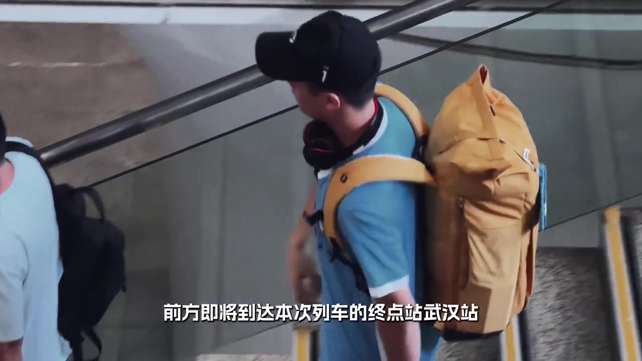 红牌+少打一人,深圳新鹏城客场0-1负于武汉三镇 红牌+少打一人,深圳新鹏城客场0-1负于武汉三镇