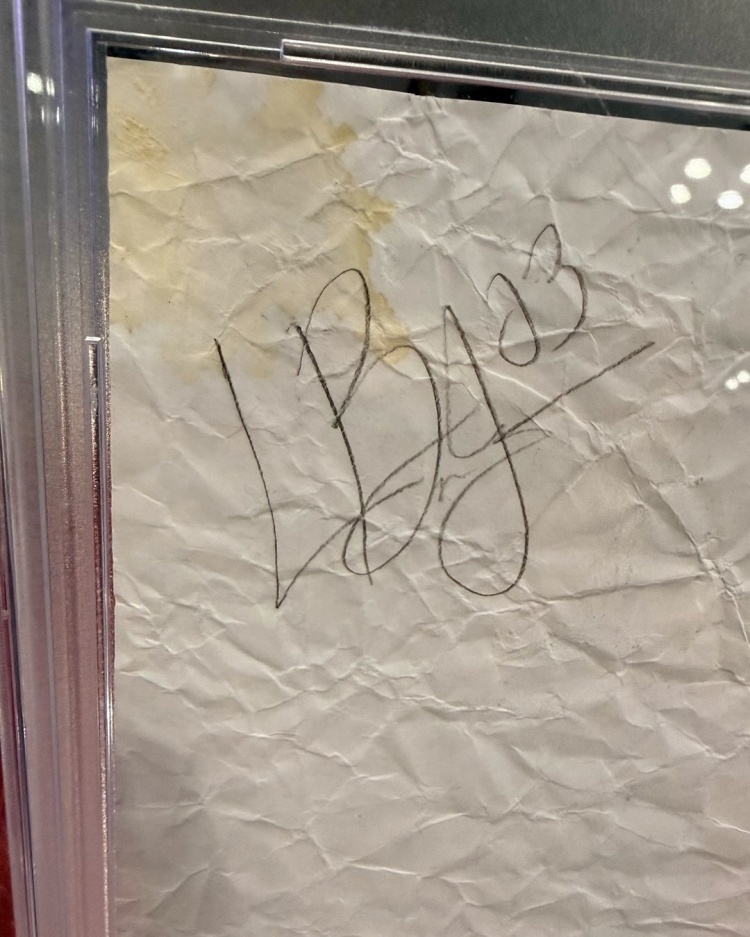 詹姆斯高中练废签名纸被认证收藏,本人评价:很差劲 詹姆斯高中练废签名纸被认证收藏,本人评价:很差劲