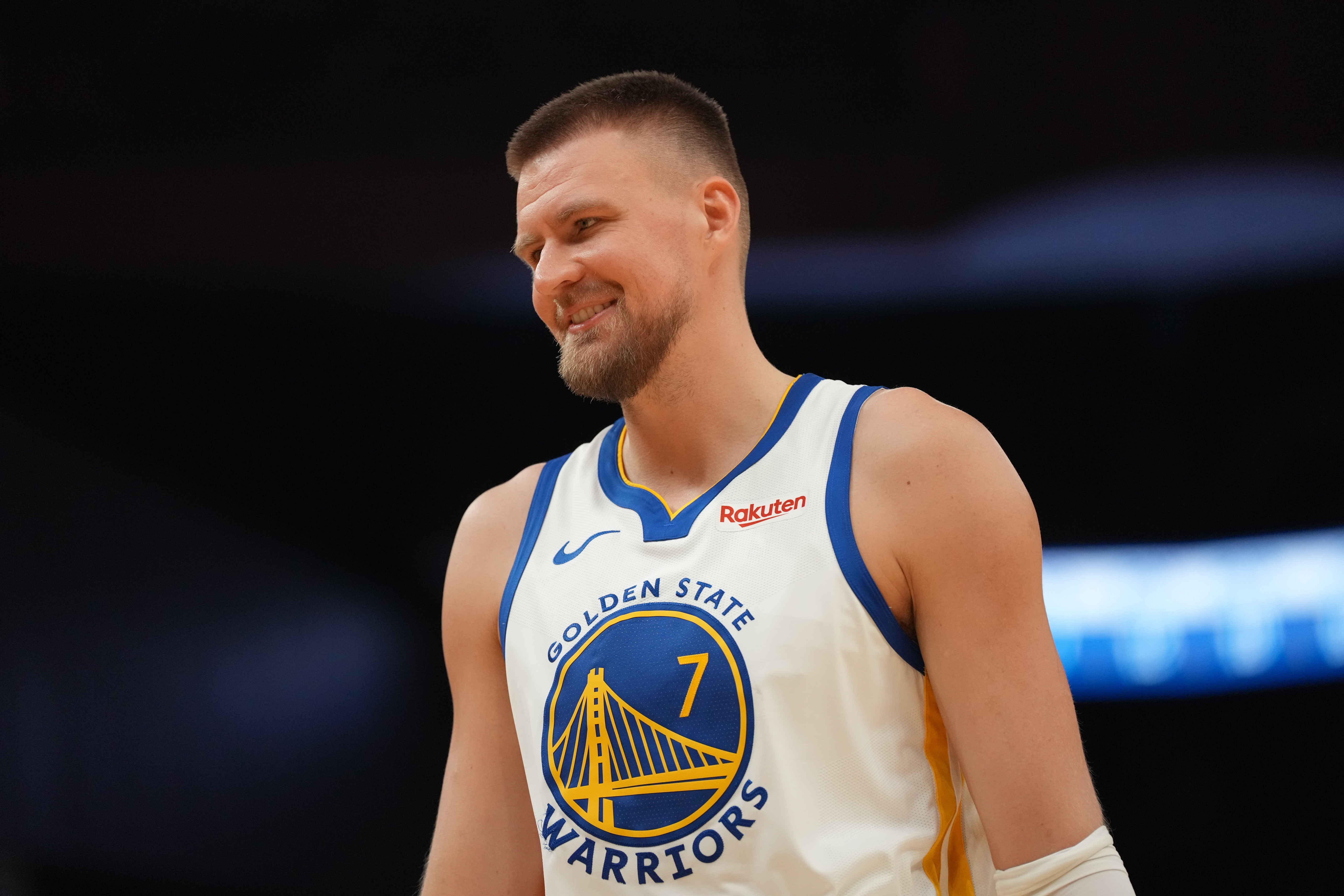 美媒评NBA历史2米18以上长人15强：姚明第四 贾巴尔居首