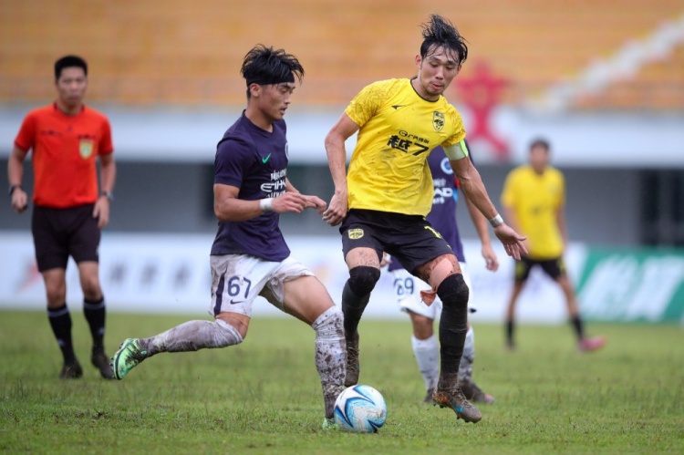 刘志鹏点射救主 深圳新鹏城U20客场1-1平广东广州豹U20
