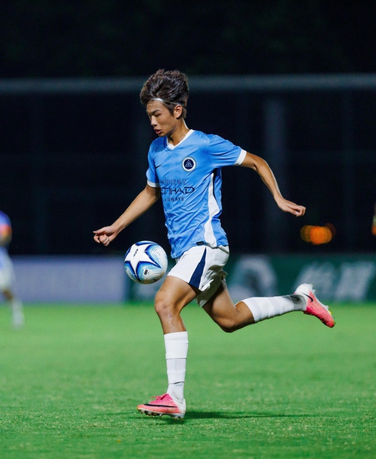 深圳新鹏城U20主场2-1逆转陕西联合U20 冯禹豪程鑫建功 深圳新鹏城U20主场2-1逆转陕西联合U20 冯禹豪程鑫建功