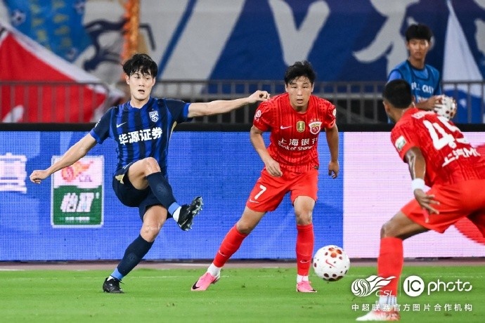 安佩姆梅开二度 海港客场3-2力克三镇
