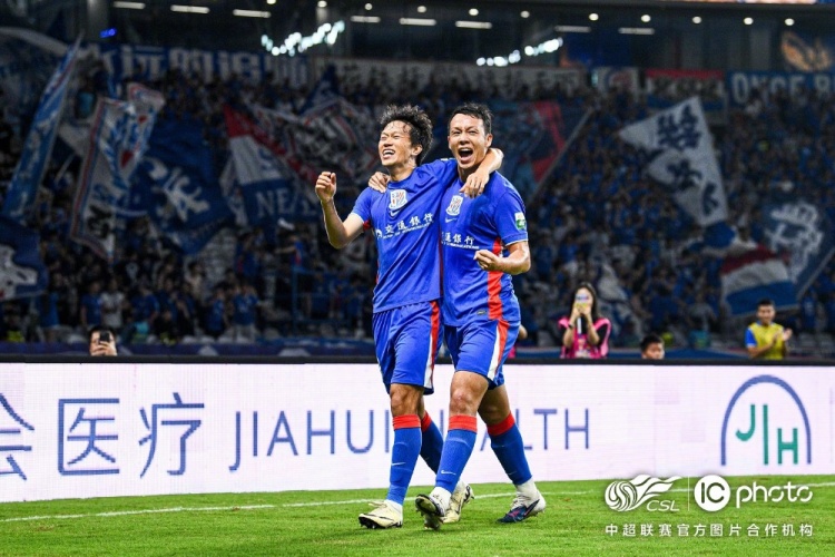 高天意百场传射 申花4-1逆转河南 高天意百场传射 申花4-1逆转河南
