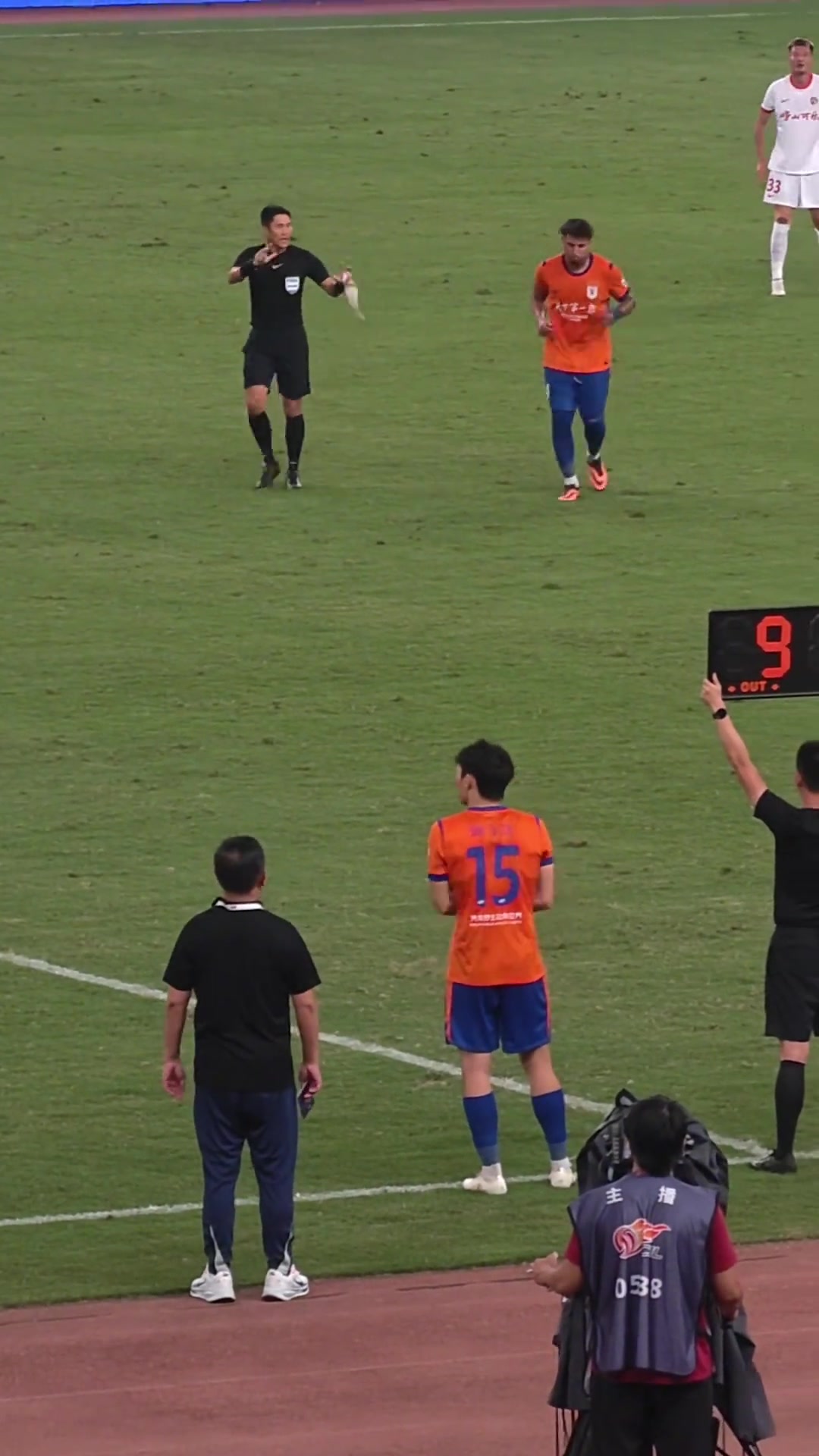 马宁补时倒计时警告克雷桑 泰山3-1青岛海牛