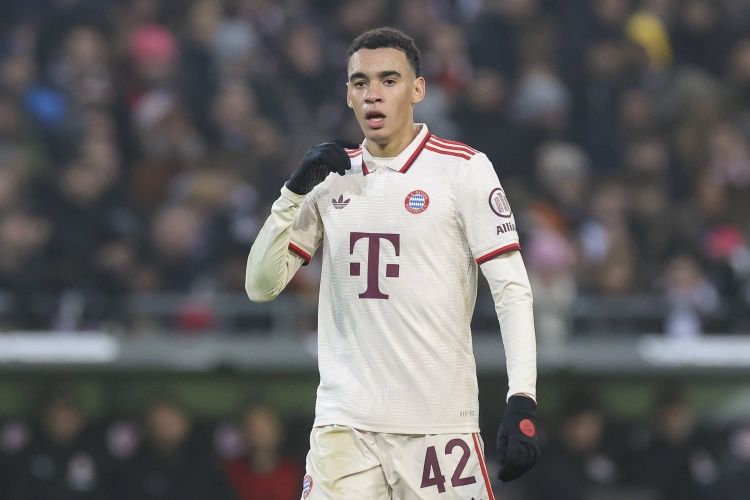 ESPN前腰榜:B费居首,21助攻破英超纪录 ESPN前腰榜:B费居首,21助攻破英超纪录